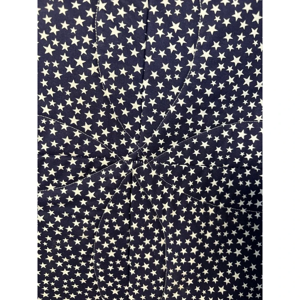 Handmade Patriotic‎ Cathedral Window Quilt Scalloped American Flag Star Runner